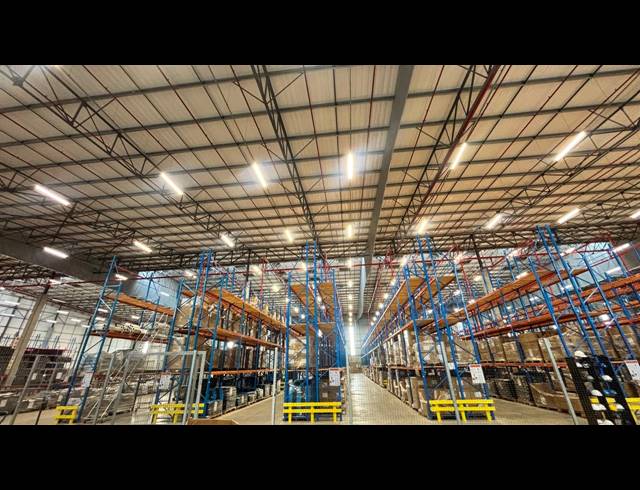 11,147M² WAREHOUSE TO LET IN SAMRAND BUSINESS PARK